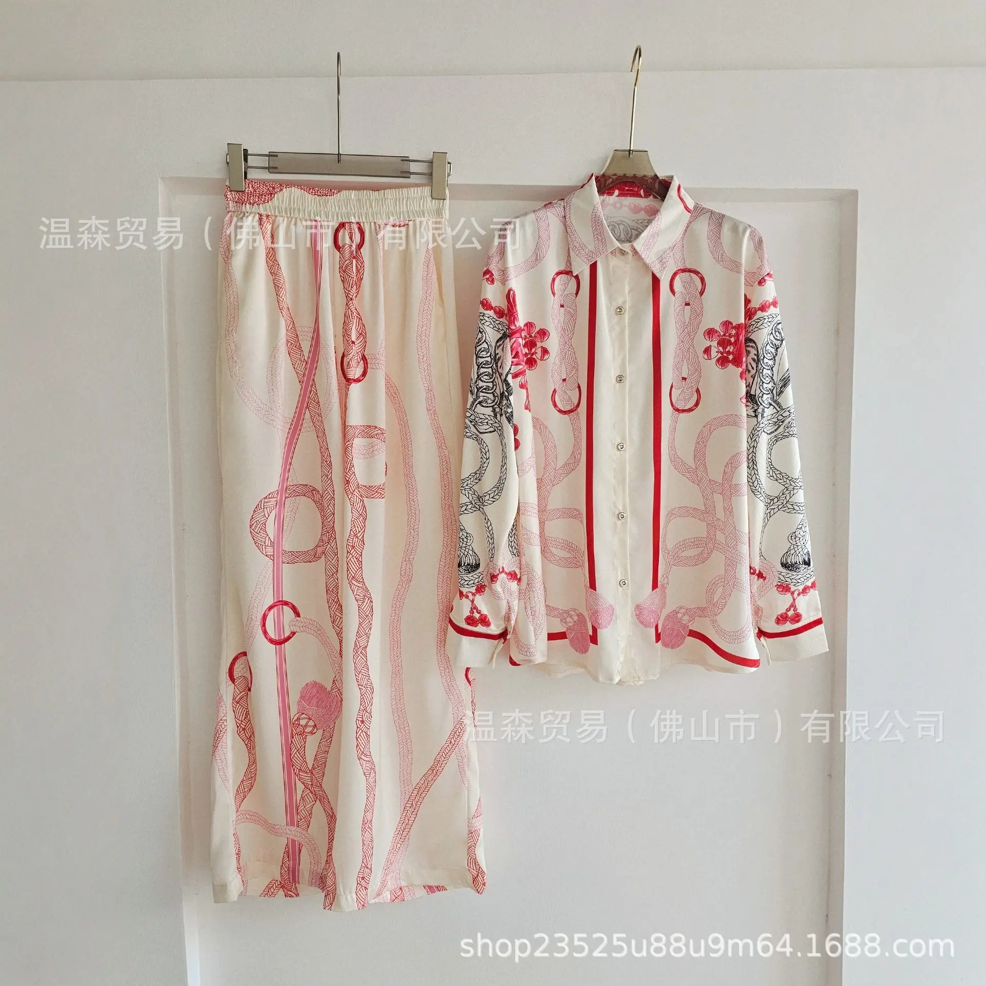 Silk Blouse Button - 바로크 프랑스 디자이너 프린트 투피스 세트